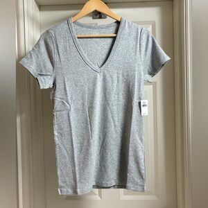 NWT GAP Modern Tee | L | V-Neck | Gray